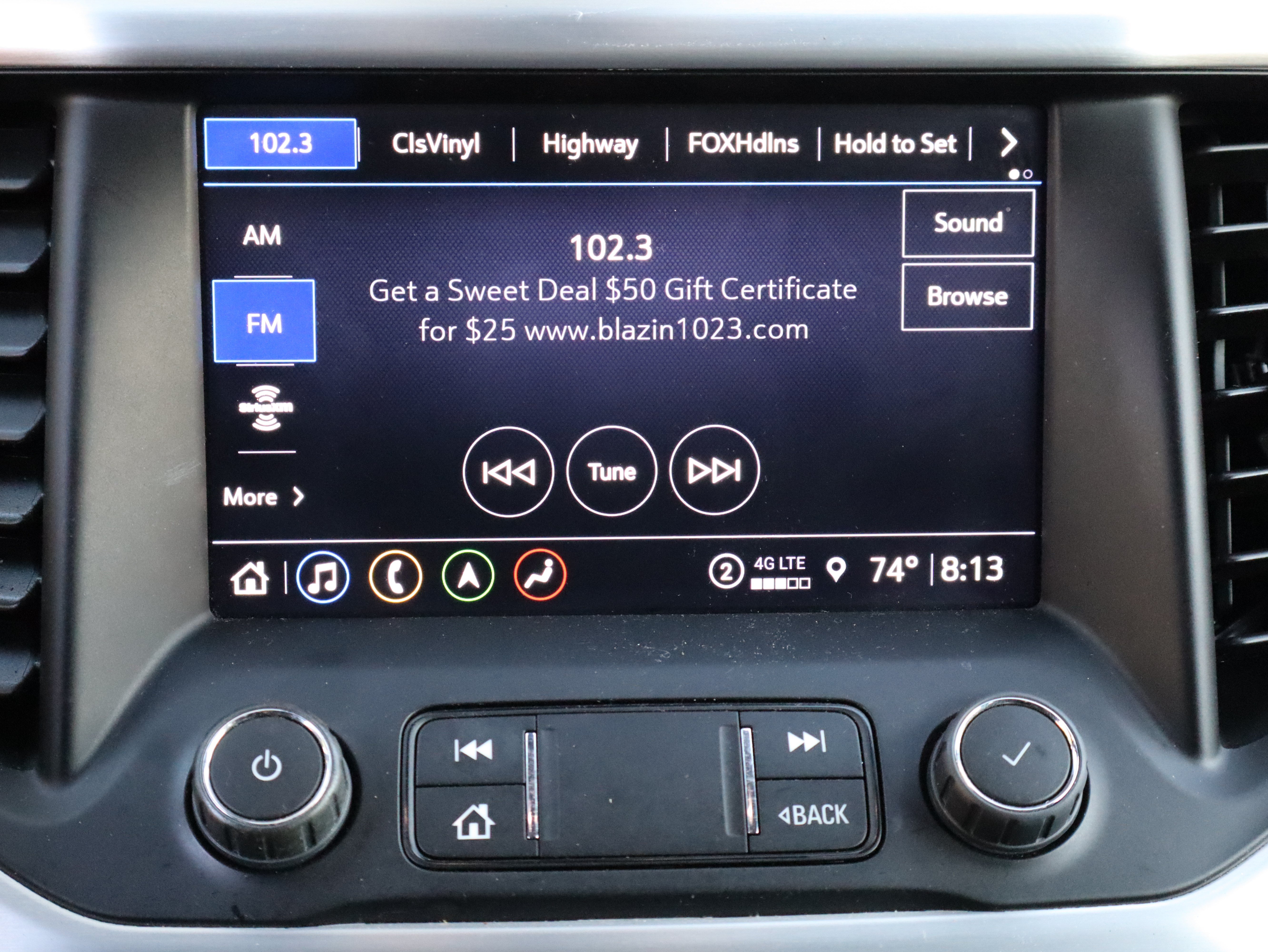 Used 2023 GMC Acadia SLE w/ Driver Convenience Package FWD image 28
