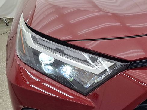 Used 2025 Toyota RAV4 LE AWD/4WD image 27