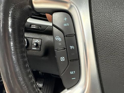 Used 2015 Chevrolet Traverse LTZ w/ LPO, 'HIT The Road' Package AWD/4WD image 35