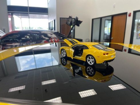 Used 2010 Chevrolet Camaro SS w/ LPO, Ground Effects Package RWD image 38