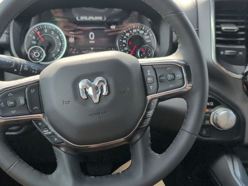 Used 2025 RAM 1500 Laramie AWD/4WD image 12