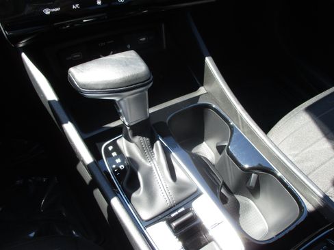 Used 2023 Hyundai Santa Cruz SEL Premium AWD/4WD image 25