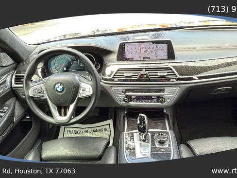 Used 2016 BMW 750i xDrive image 42