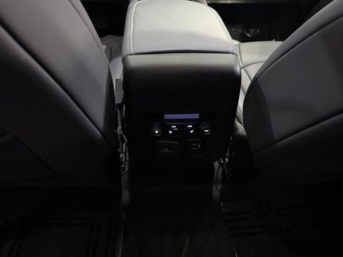 Used 2024 Buick Enclave Premium w/ Experience Buick Package image 29