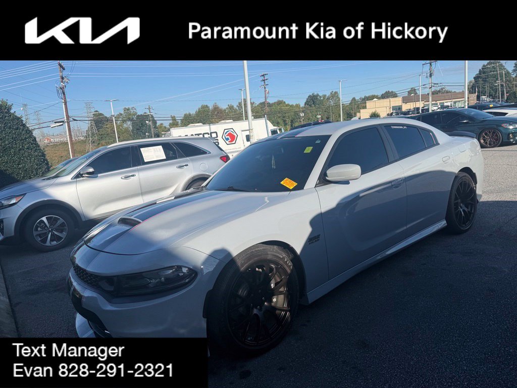 Used 2020 Dodge Charger Scat Pack w/ Navigation & Travel Group RWD image 2