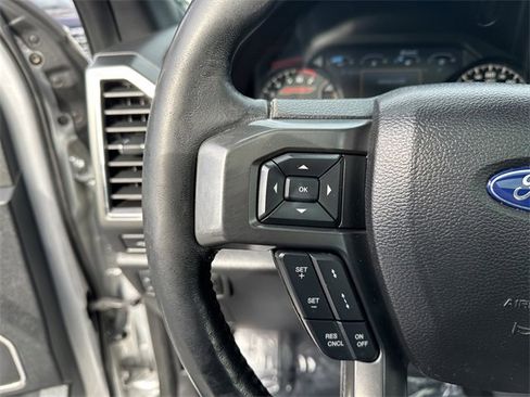 Used 2017 Ford F150 Lariat w/ Equipment Group 502A Luxury image 29