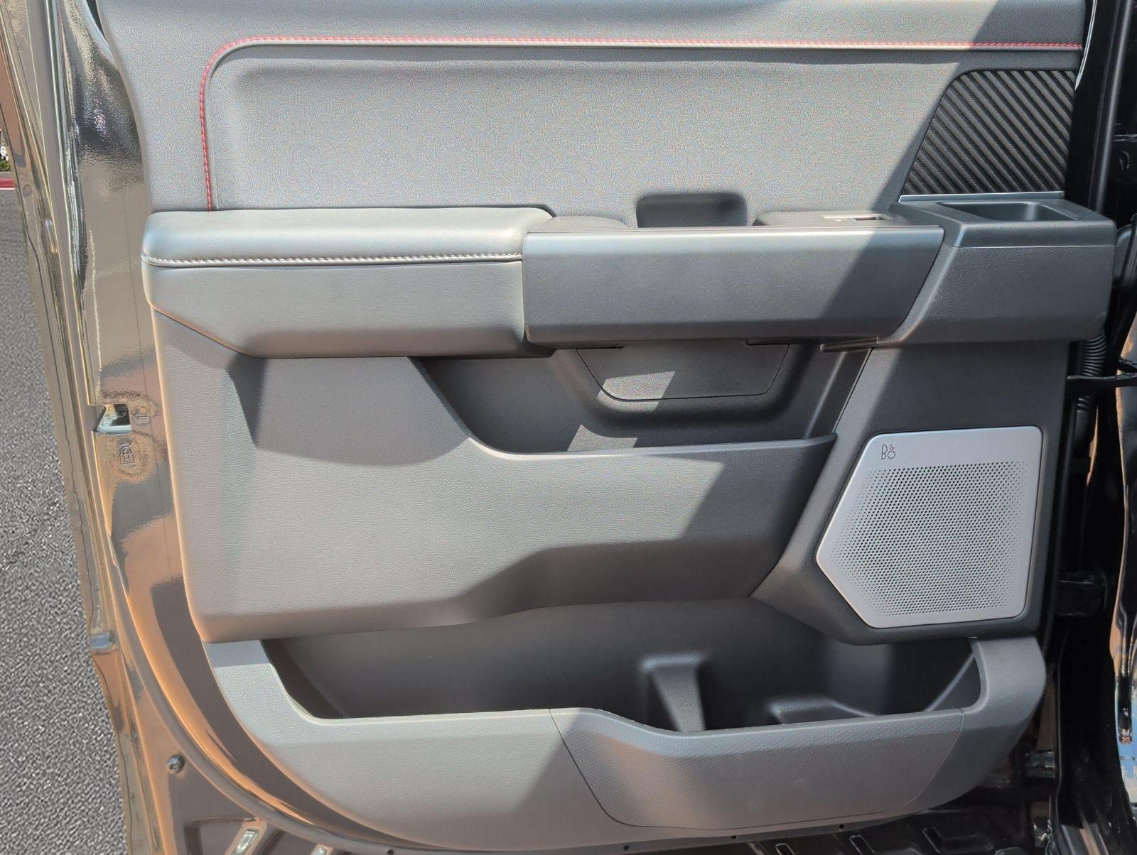 Used 2025 Ford F150 Raptor AWD/4WD image 23