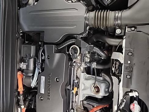 Used 2018 Honda Accord Hybrid image 6