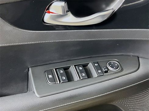 Used 2023 Kia Forte GT-Line w/ GT-Line Premium Package image 9