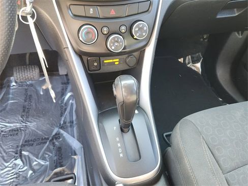 Used 2020 Chevrolet Trax LS image 6