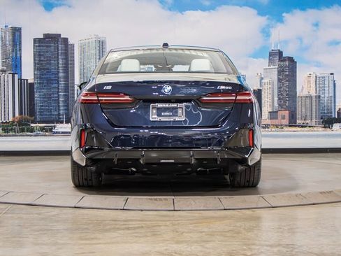 Used 2025 BMW i5 M60 w/ Premium Package image 11