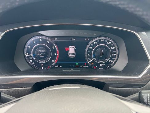 Used 2018 Volkswagen Tiguan SEL Premium AWD/4WD image 18