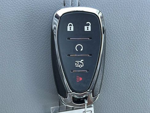 Used 2018 Chevrolet Malibu LT w/ Leather Package FWD image 27