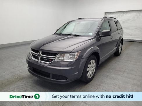 Used 2019 Dodge Journey SE image 1