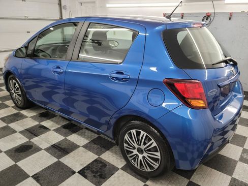 Used 2016 Toyota Yaris L FWD image 3