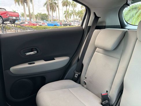 Certified 2021 Honda HR-V LX image 13