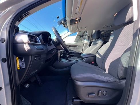 Used 2016 Kia Sorento LX w/ LX Convenience Package image 14