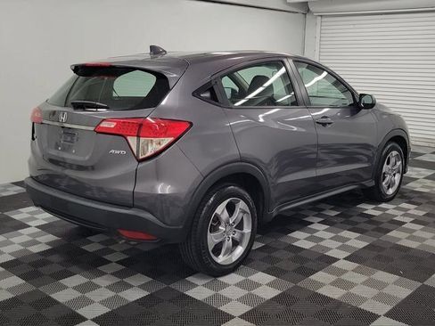 Certified 2022 Honda HR-V LX image 6