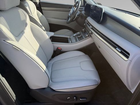 Used 2023 Hyundai Palisade SEL w/ Premium Package image 9