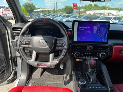 Used 2024 Toyota Tacoma TRD Pro AWD/4WD image 25