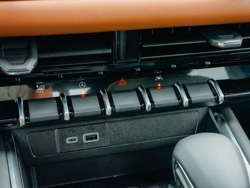 New 2026 GMC Canyon AT4 AWD/4WD image 15