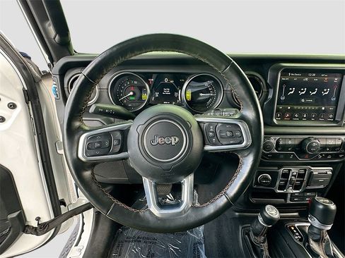 Used 2021 Jeep Wrangler Unlimited Sahara image 11