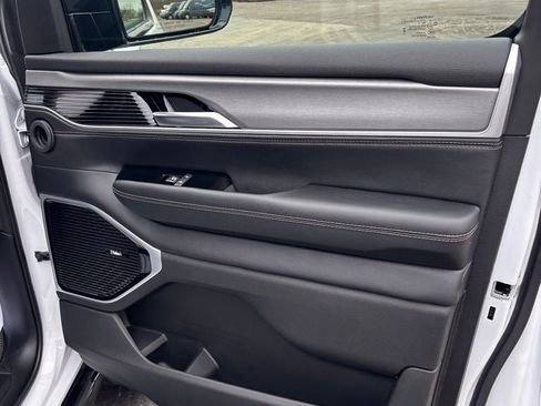 New 2026 Jeep Grand Wagoneer Limited image 20