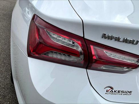 Used 2020 Chevrolet Malibu LT image 23