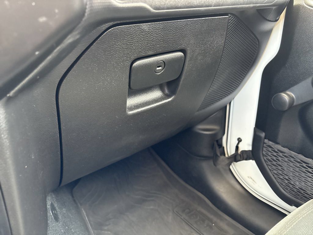 Used 2022 Jeep Gladiator Sport AWD/4WD image 33