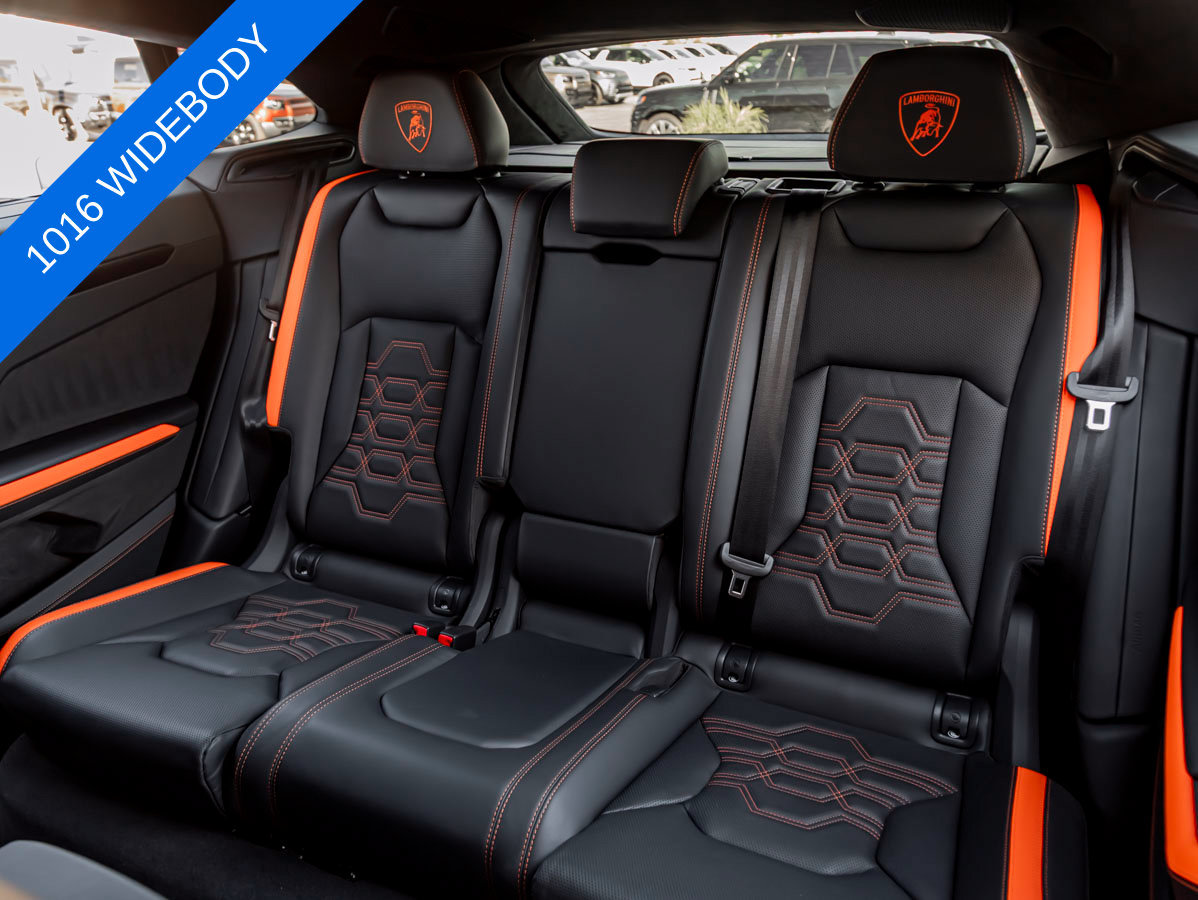 Used 2025 Lamborghini Urus SE AWD/4WD image 26