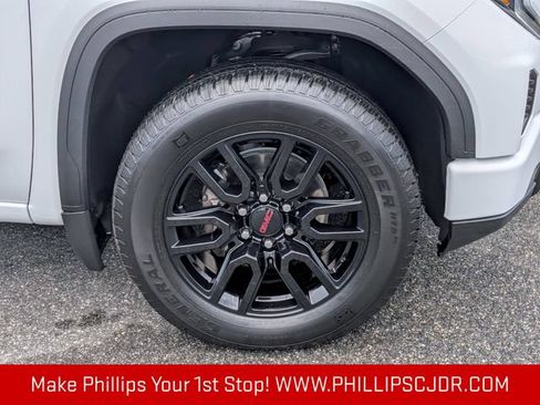 Used 2025 GMC Sierra 1500 Elevation AWD/4WD image 10