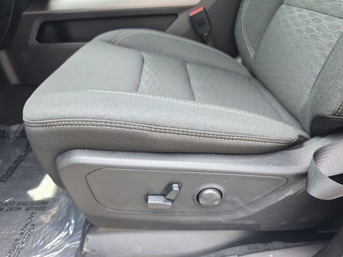 New 2026 RAM 1500 4x4 Crew Cab image 28