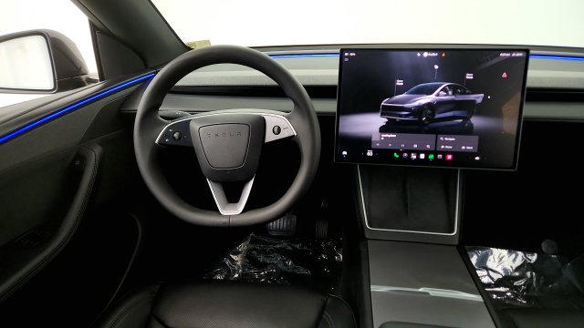 Used 2026 Tesla Model Y Long Range RWD image 53