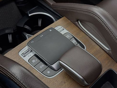 Used 2020 Mercedes-Benz GLE 450 4MATIC image 37