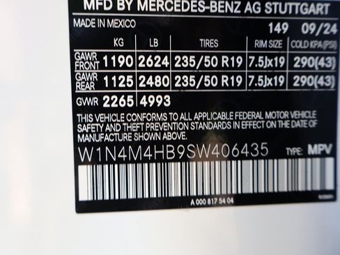 Certified 2025 Mercedes-Benz GLB 250 4MATIC image 42