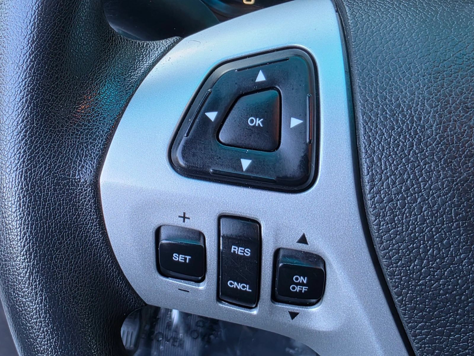 Used 2015 Ford Explorer 4WD image 19