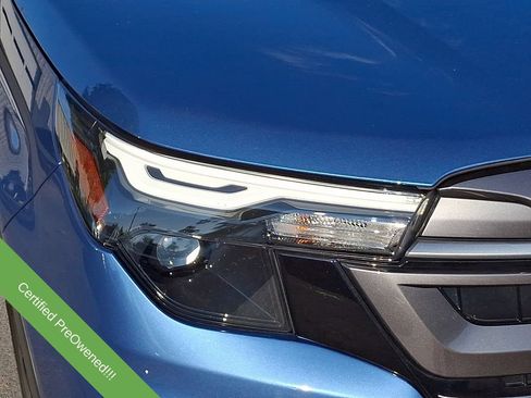 Used 2025 Subaru Forester Premium AWD/4WD image 9