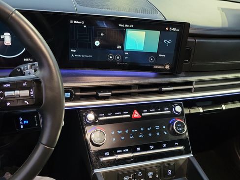 Used 2025 Hyundai Santa Fe Limited image 14