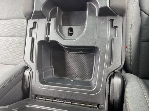 Used 2025 RAM 1500 Warlock AWD/4WD image 29