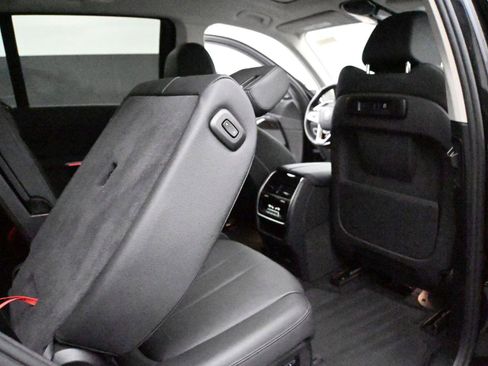 Used 2020 BMW X7 xDrive40i w/ Premium Package image 22