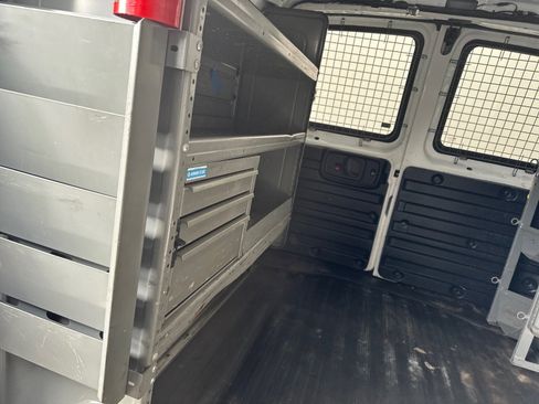 Used 2017 Chevrolet Express 2500 image 23