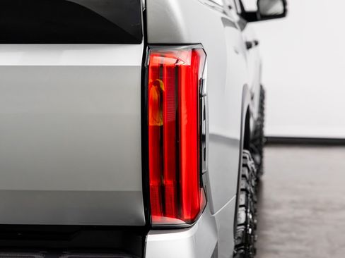Used 2026 Toyota Tundra SR5 w/ SR5 Convenience Package AWD/4WD image 19