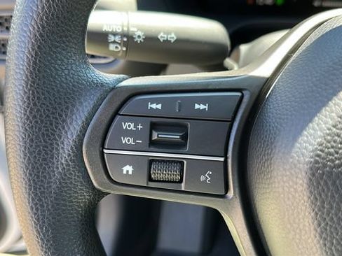 Used 2026 Honda HR-V LX image 12
