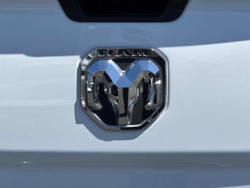 Used 2024 RAM 2500 Big Horn AWD/4WD image 45