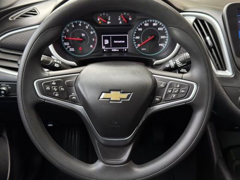 Used 2023 Chevrolet Malibu LS FWD image 12