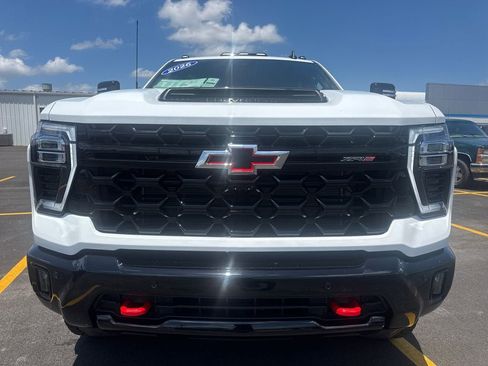 New 2026 Chevrolet Silverado 2500 ZR2 AWD/4WD image 9
