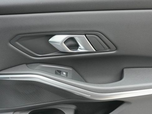 Certified 2025 BMW 330i 330i image 33