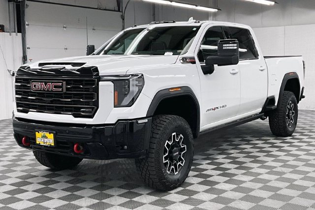 Used 2025 GMC Sierra 2500 AT4X AWD/4WD image 12