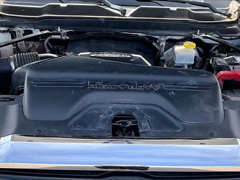 Used 2019 RAM 2500 Big Horn image 31