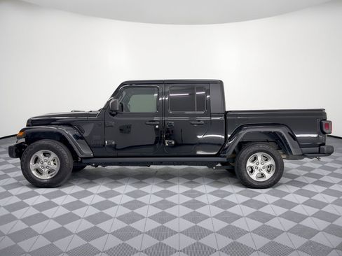 Used 2021 Jeep Gladiator Sport AWD/4WD image 2
